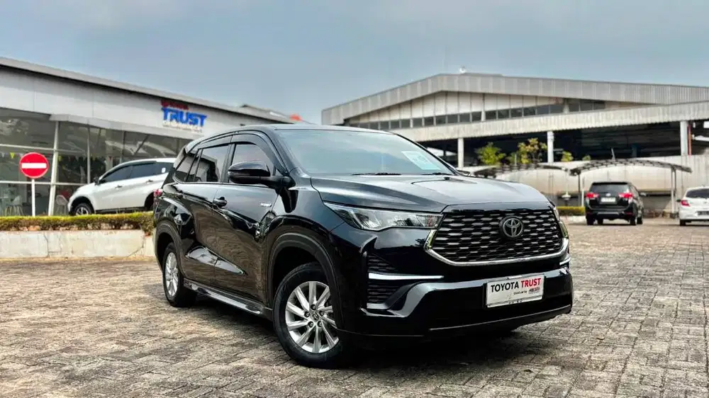 Toyota Zenix G Hybrid CVT 2023 Istimewa | Garansi Toyota