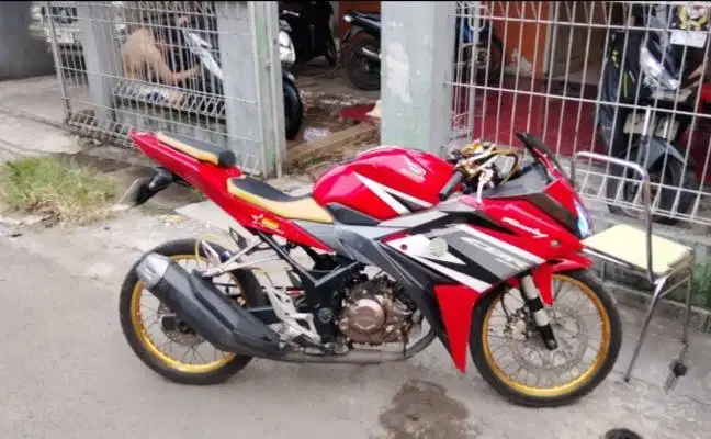 Cbr 150 r facelift