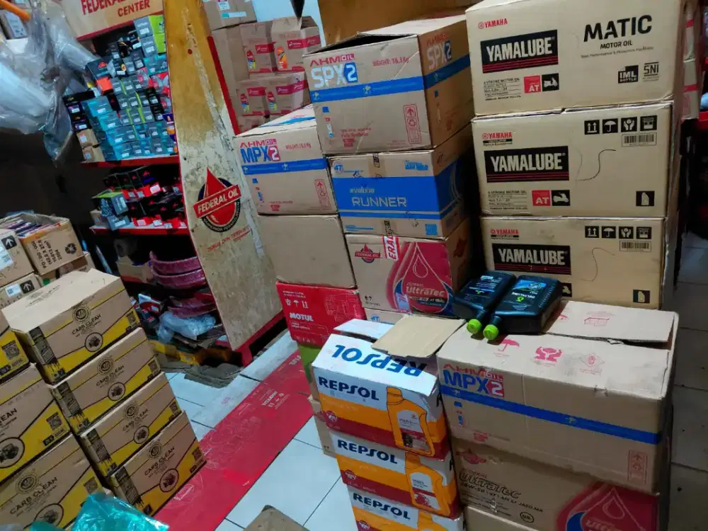 DICARI KARYAWAN TOKO SPAREPART MOTOR ATAU BENGKEL