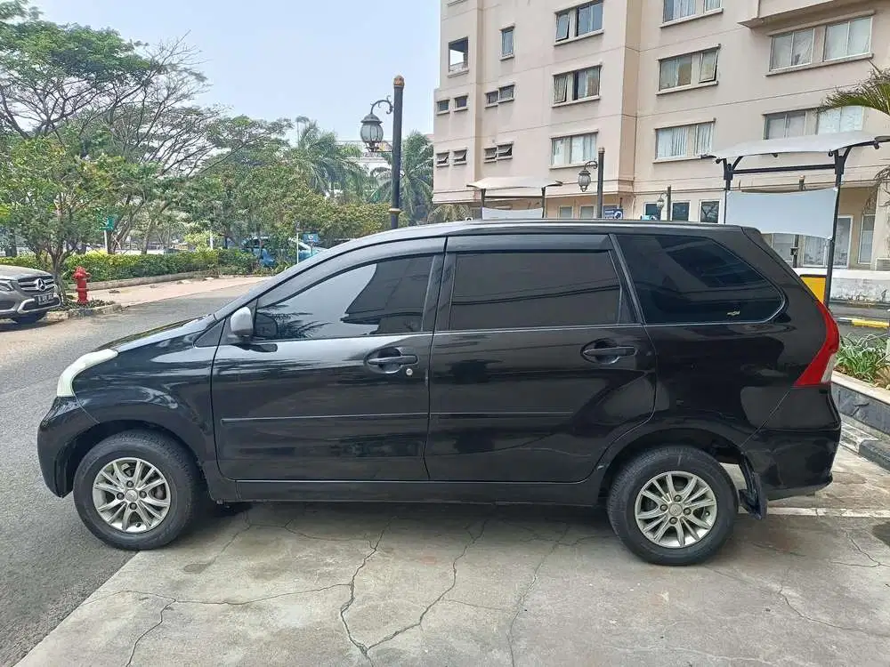 Daihatsu Xenia 2012 Bensin