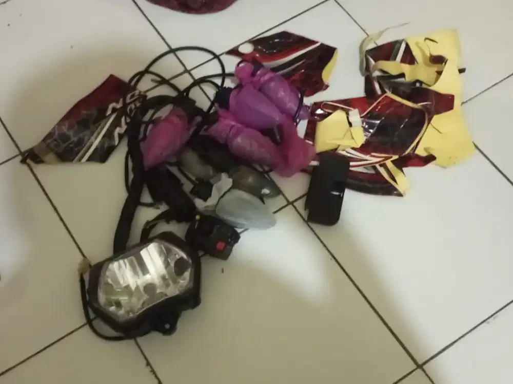 Lampu kepala atlet lampu sein dll