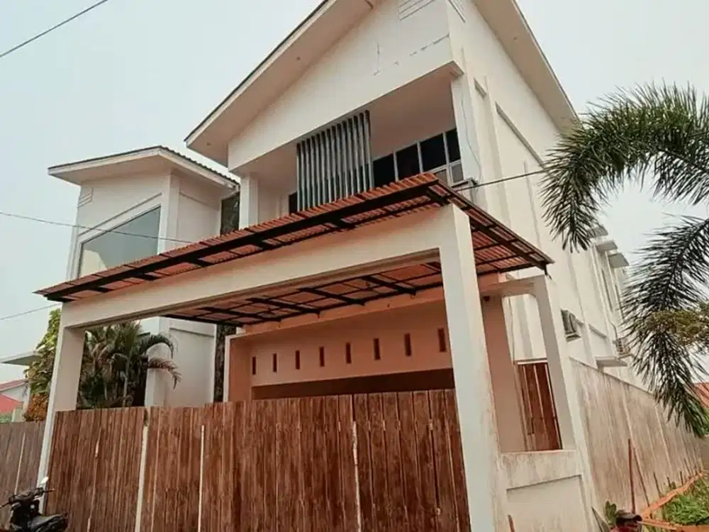 Rumah Secondary Mewah Jl. Danau Sentarum