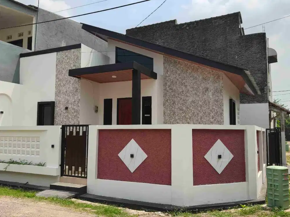 Dijual rumah tipe Scandinavian posisi di hoek di Citra Indah City Jonggol