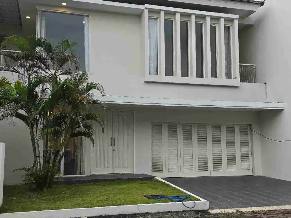 Dijual Rumah Baru Free Furnish Raya Manyar Pusat Kota Surabaya