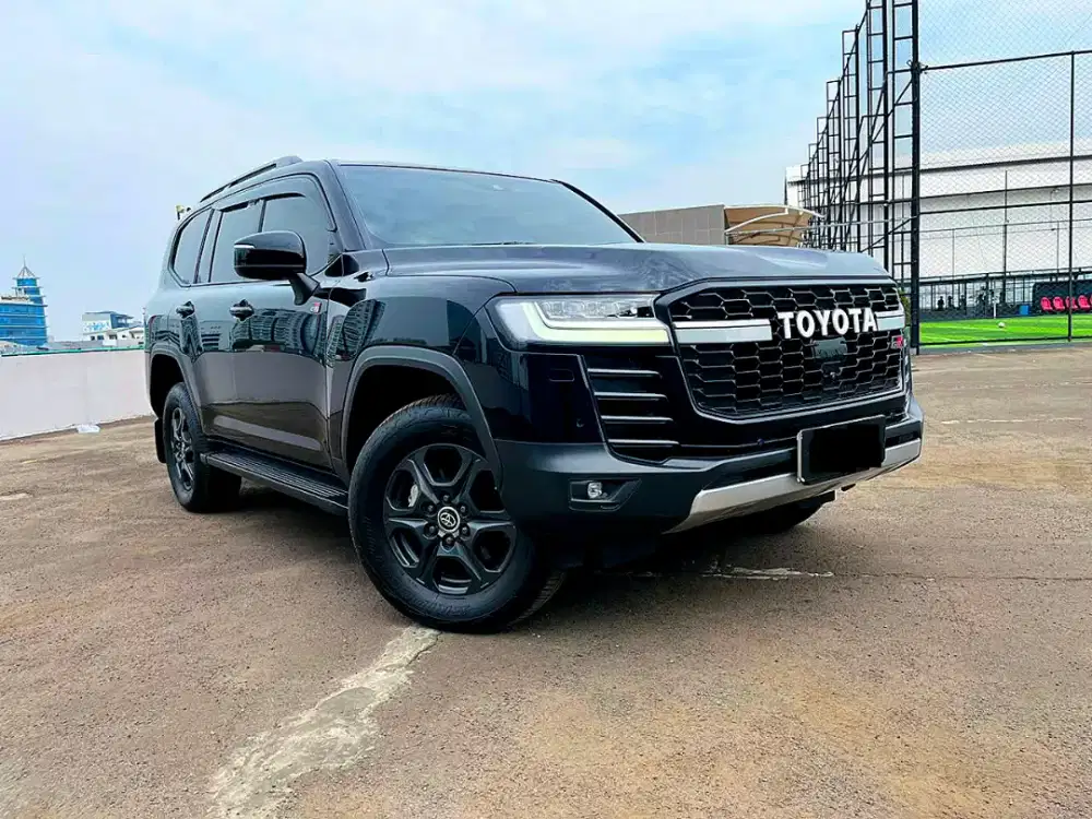 TOYOTA LAND CRUISER GR SPORT 4x4 2024