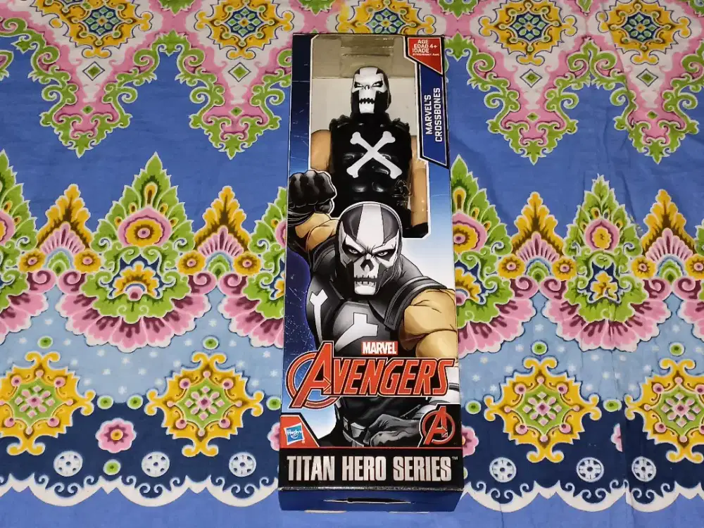 Action Figure Crossbones Import Original