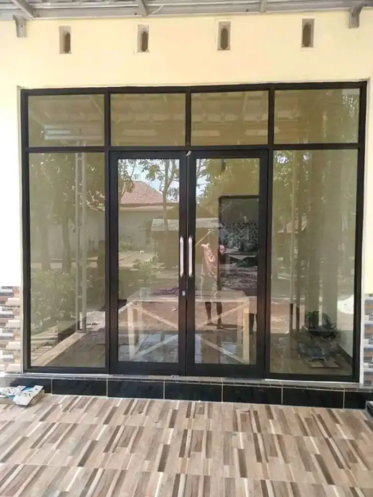 Partisi aluminium kaca bebas custom