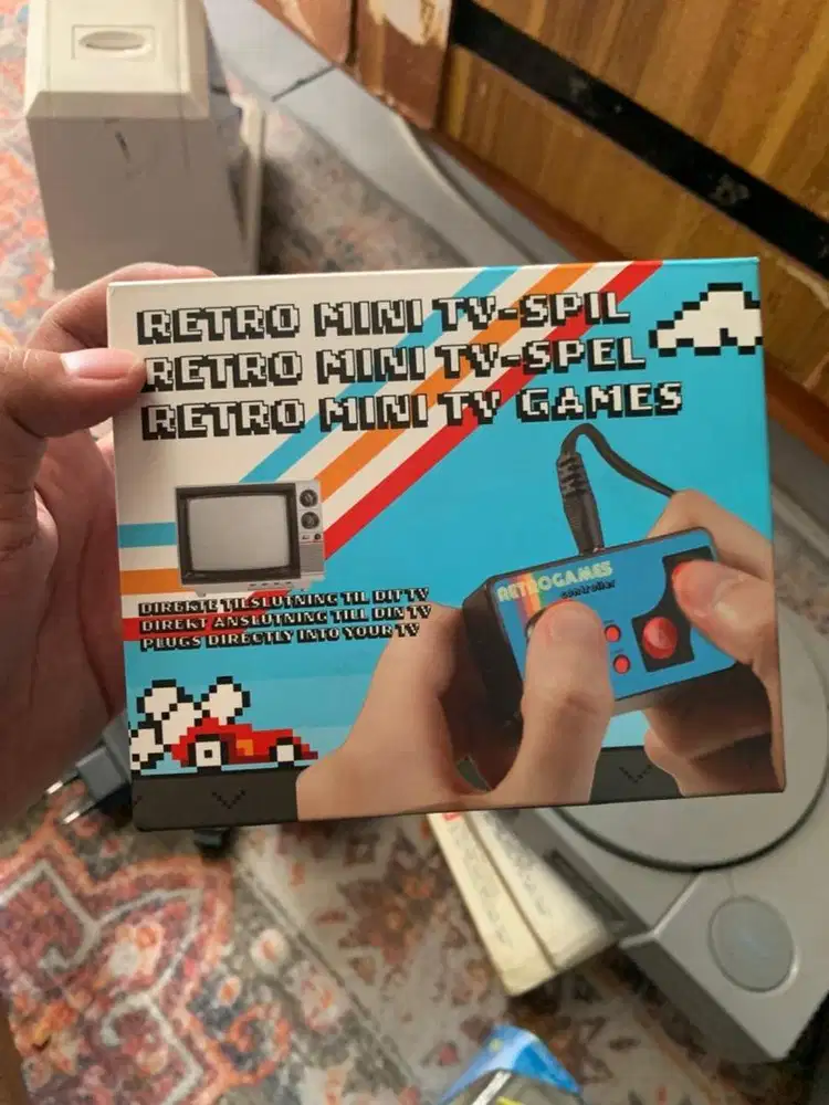 [Rare item] Retro Mini TV Games (200 in 1 Plug & Play Controller)