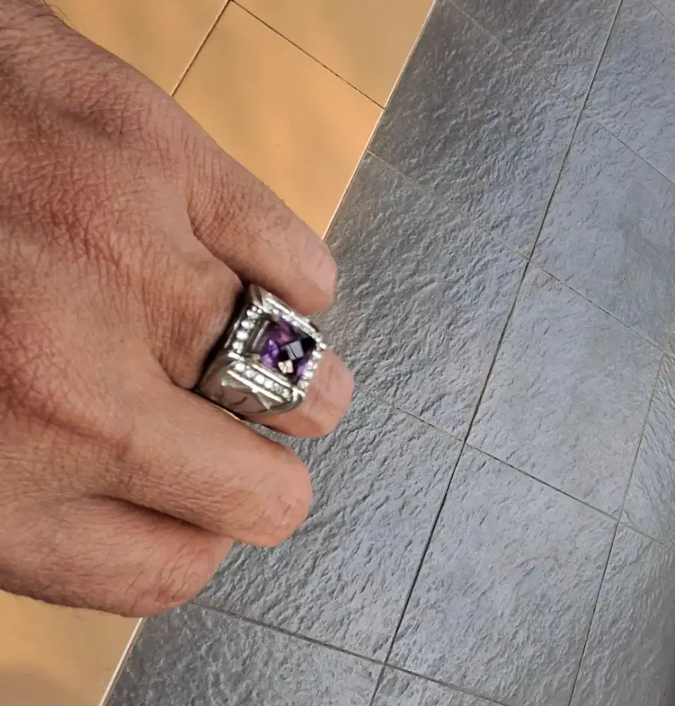 Cincin batu kecubung amethyst