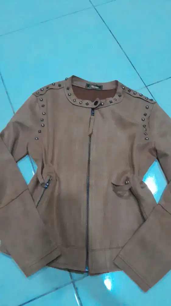 Jaket kulitt wanita