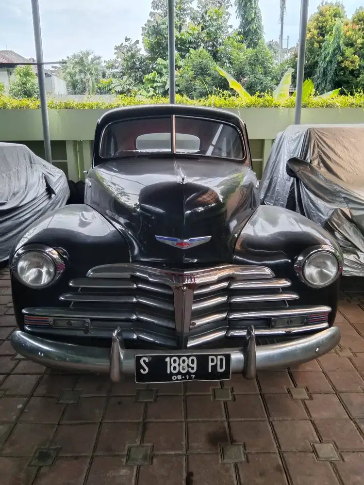 Chevrolet Sedan 1948 hitam american classic siap full chrome 1947\1949