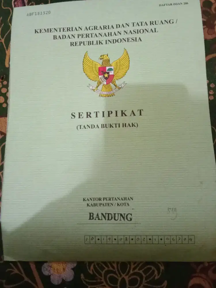 Dijual sebuah rumah
