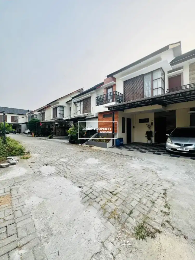 JUAL RUMAH POSISI HOOK DALAM TOWNHOUSE CIRENDEU DEKAT MRT LEBAK BULUS