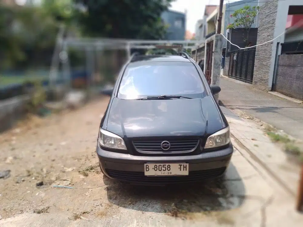 Chevrolet Zafirah 2001 black hitam bu chevy zafirah No minus 2000/2002