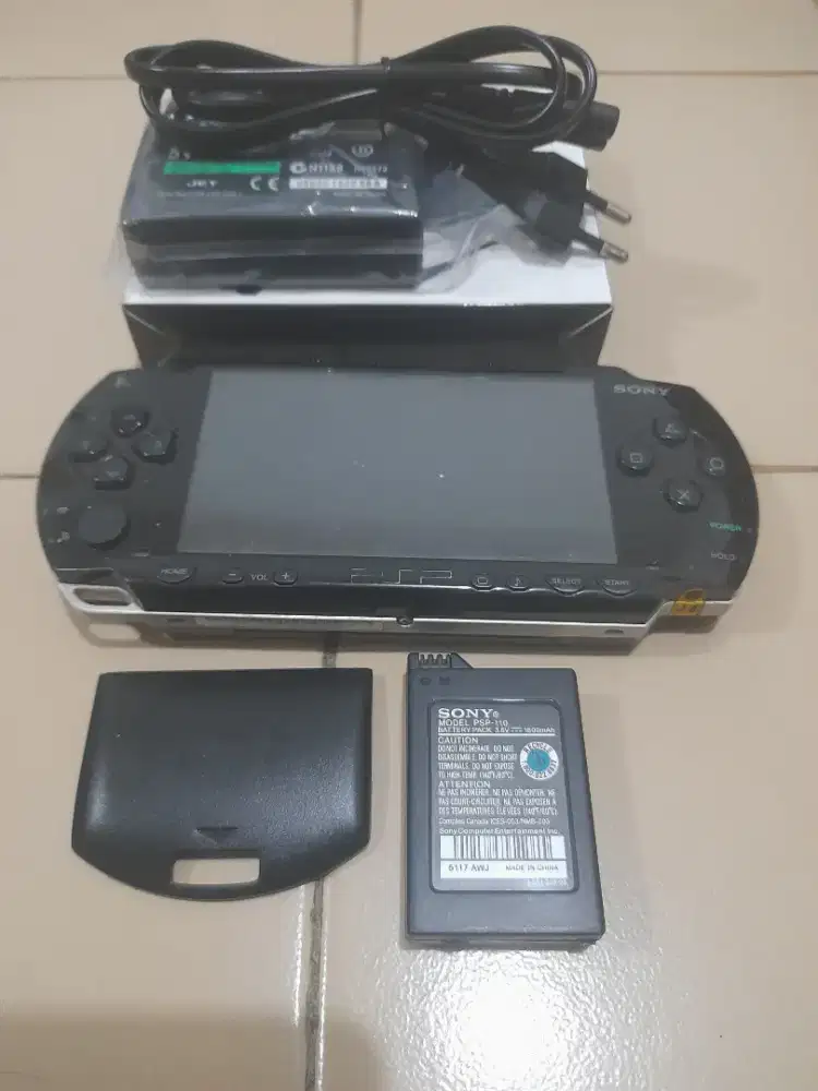 Psp Fat Seri Tebel Memory 8gb Full game. Mantap
