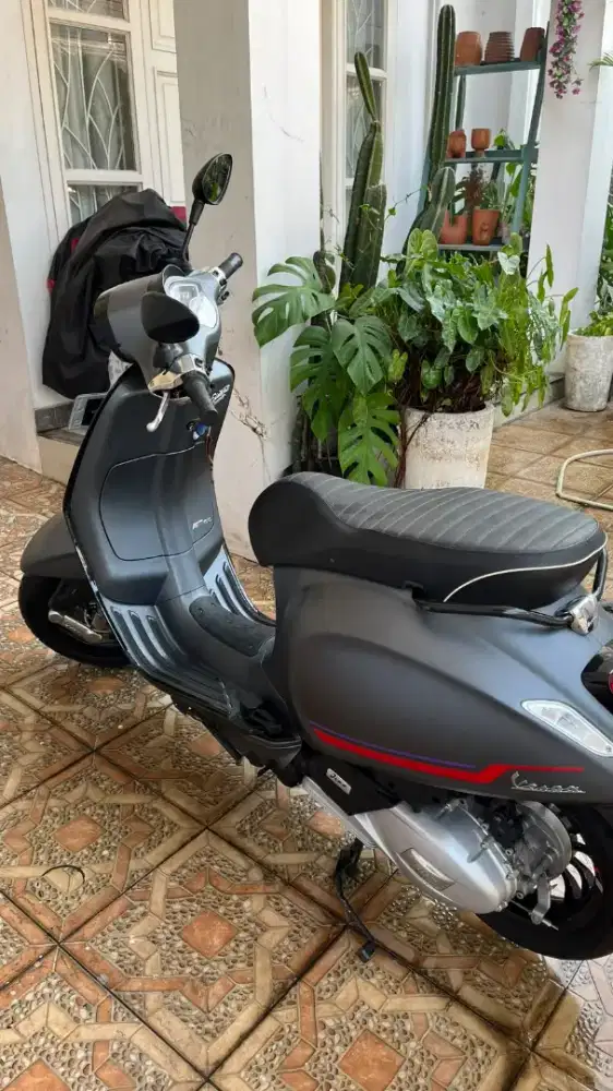 Vespa Sprint 150 Grey 2023