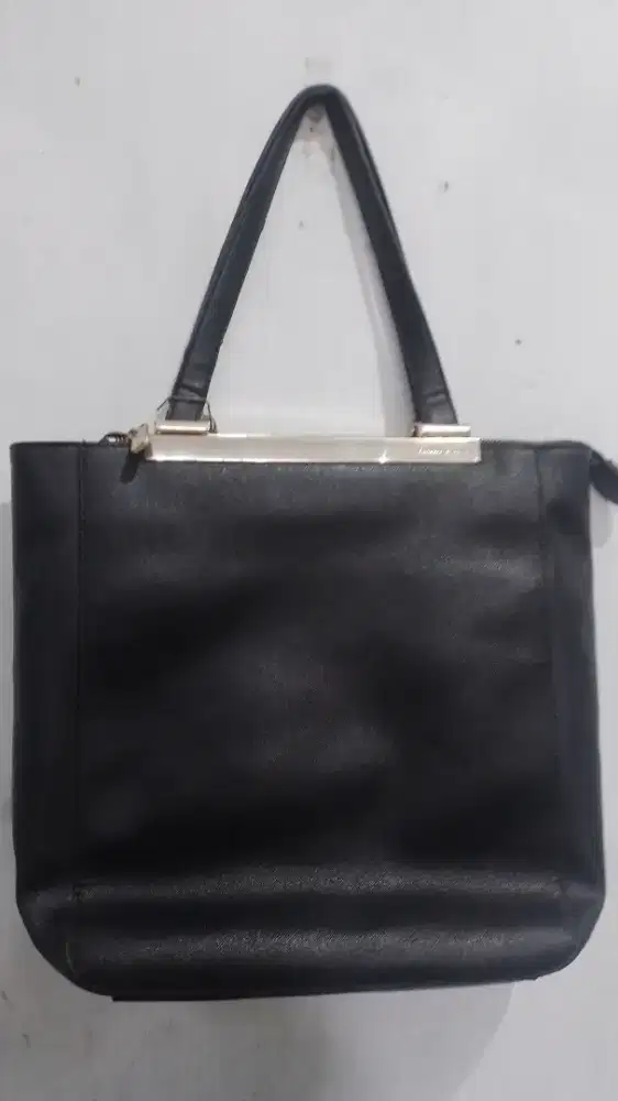 Tas charles and keith original nego