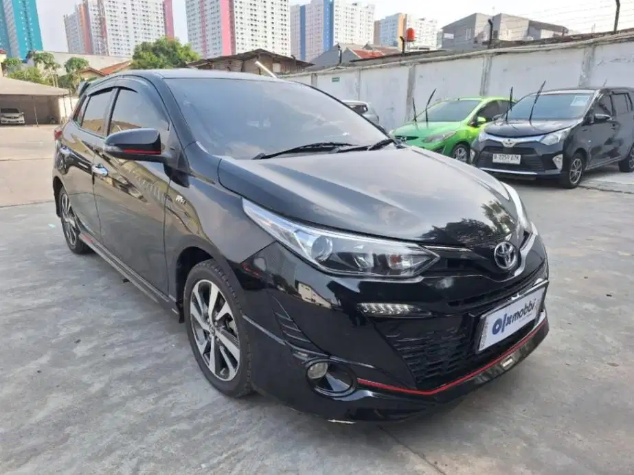 DP MURAH Toyota Yaris 1.5 S Bensin-AT 2019 Hitam CVOGB