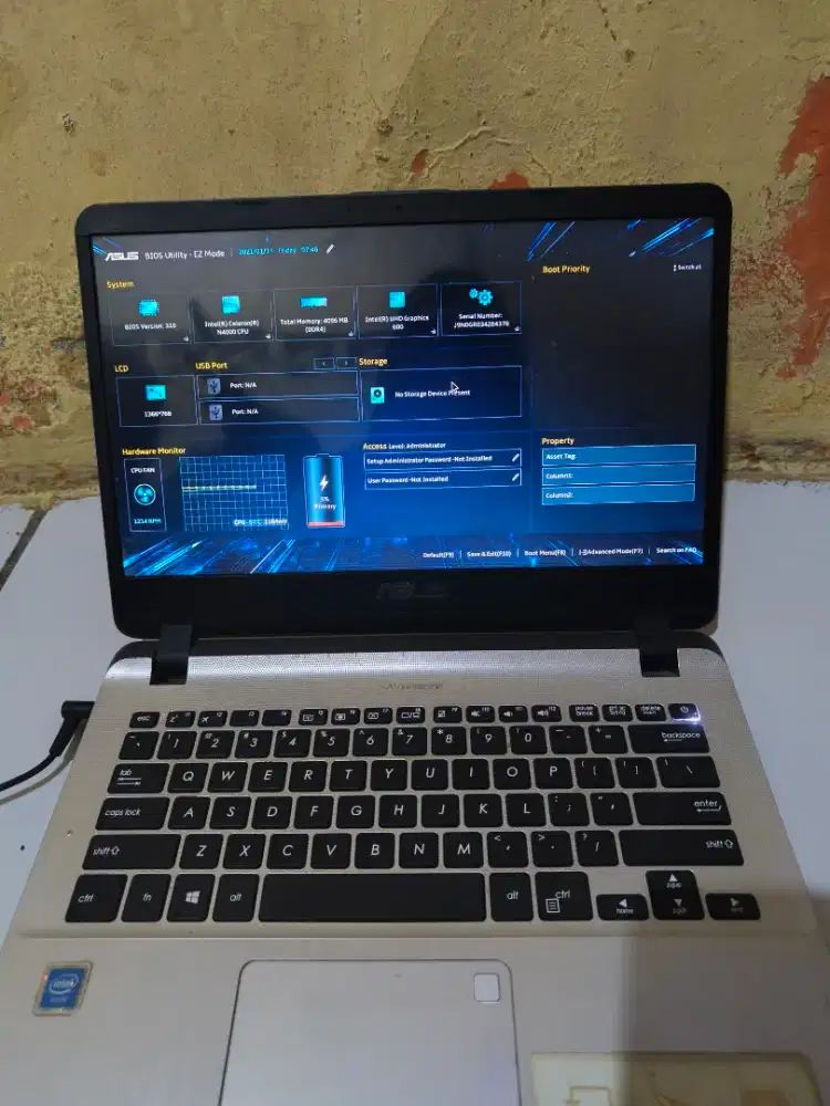 Laptop Asus negoin