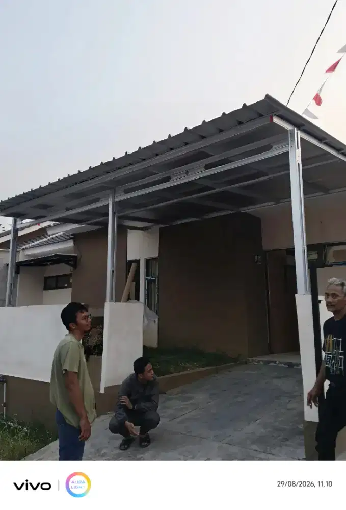 Kanopi baja ringan dan garasi