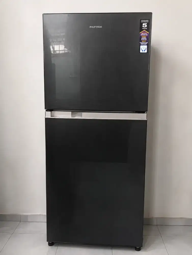 KULKAS POLYTRON 2 PINTU