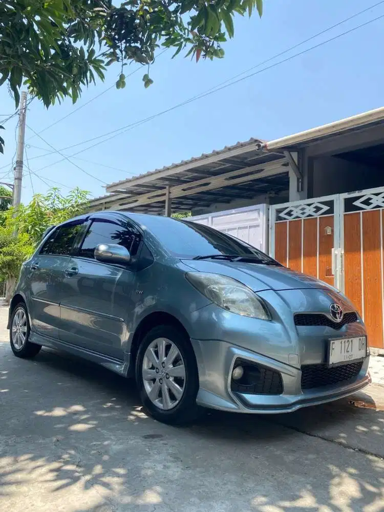 Toyota Yaris 2012 Bensin