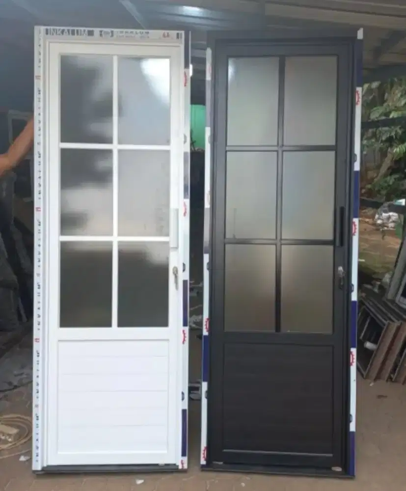 Pintu kamar mandi custom