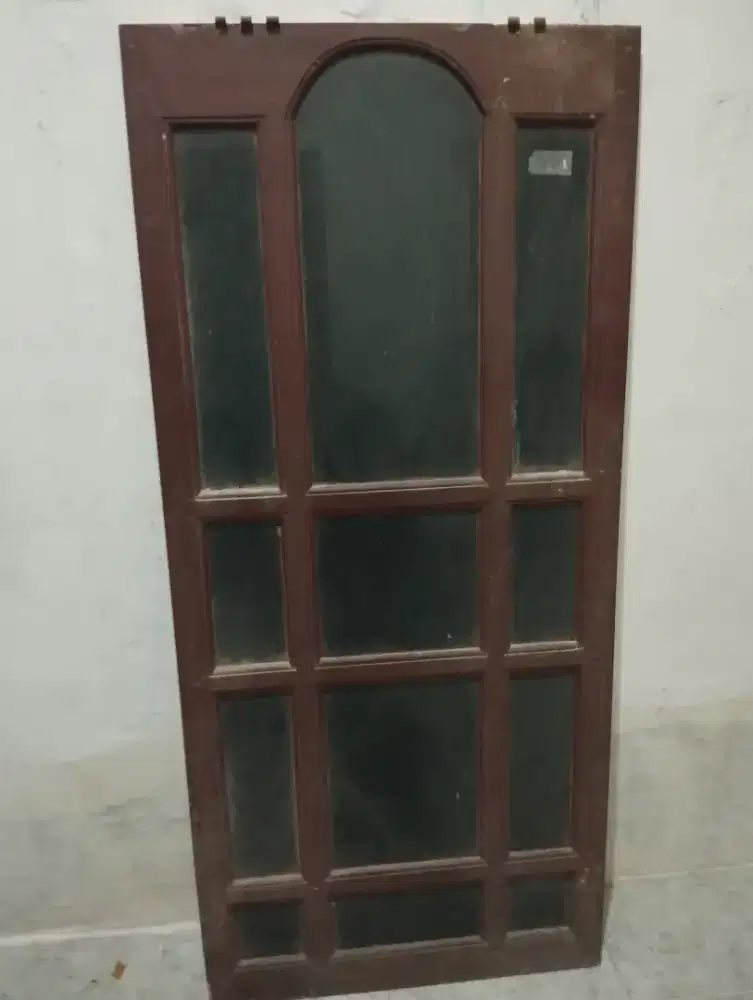 jendela kayu jati