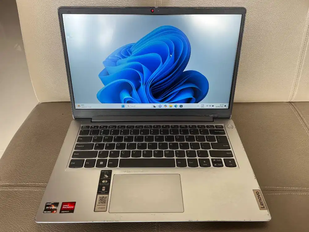 Lenovo Ideapad 14amn7 AMD 7320u (8/512GB)