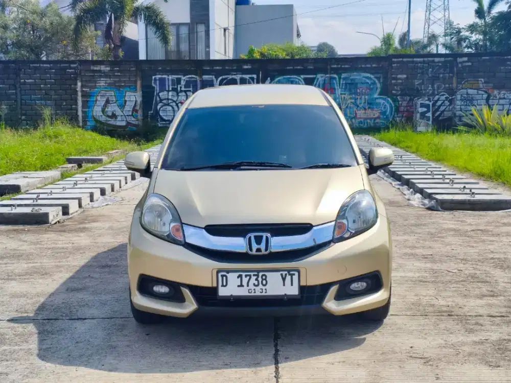 DP 10 jt.! Mobilio E matic 2014