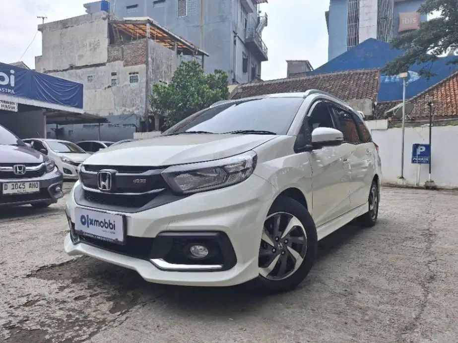 DP MURAH Honda Mobilio 1.5 RS Bensin-AT 2017 Putih CTOJB