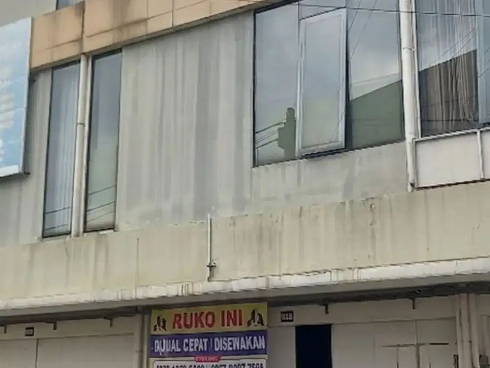 TURUN HARGA*DISEWAKAN RUKO 3 LANTAI DEKAT AKSES TOL DI BUAHBATU SQUARE