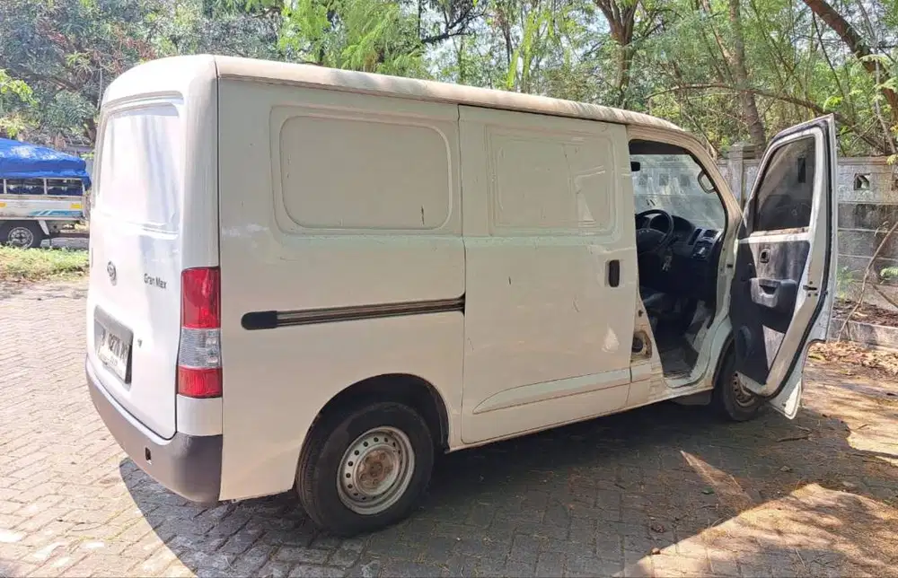 Daihatsu Blindvan. Putih 2022 Murah