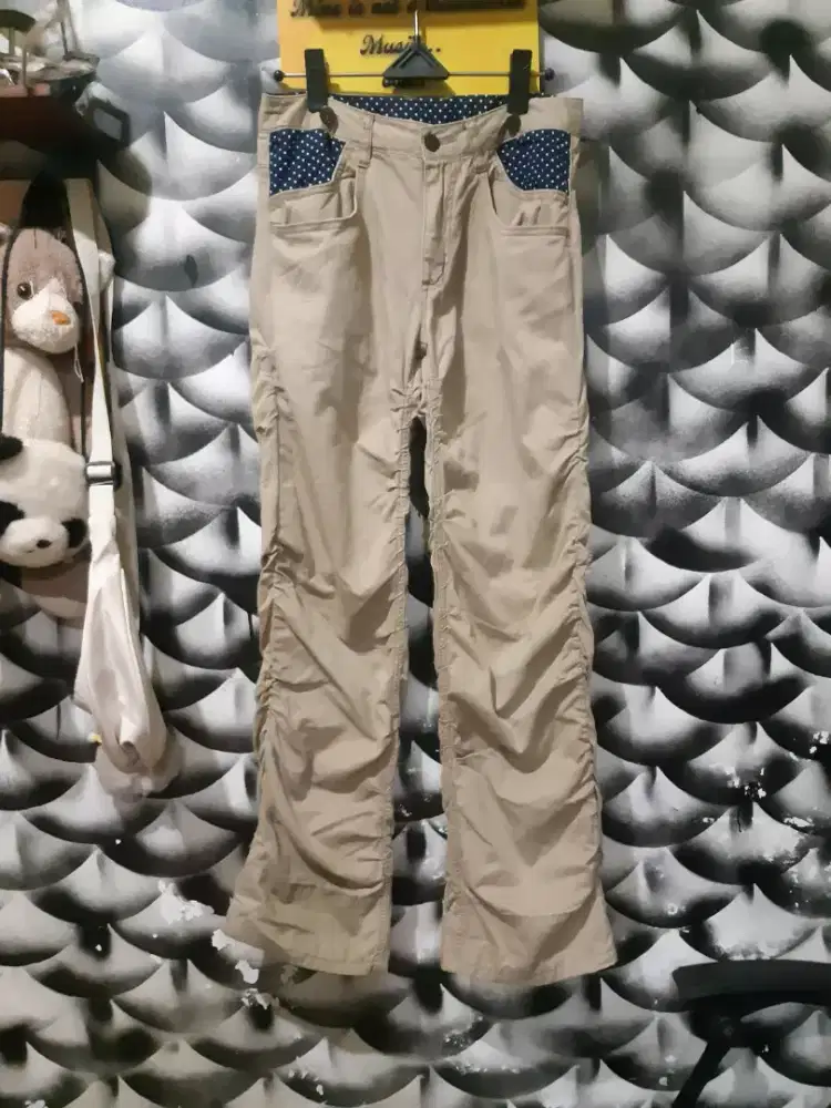 Celana loose pant kerut unik preloved tjap karoeng