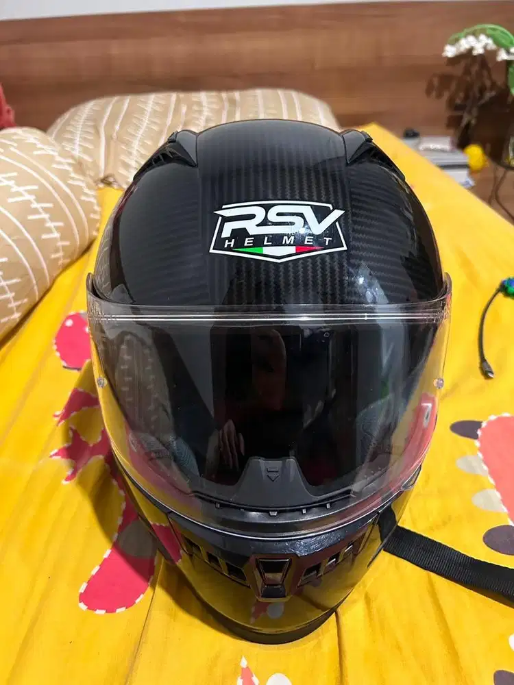 Helm Fullface RSV FF500 Carbon Glossy