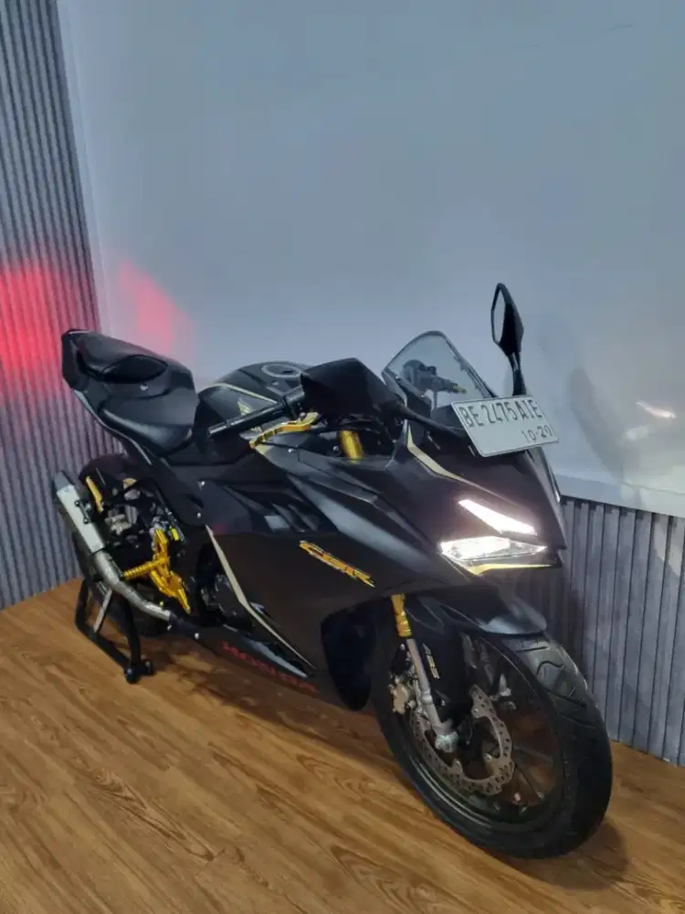 Honda CBR 150R ABS