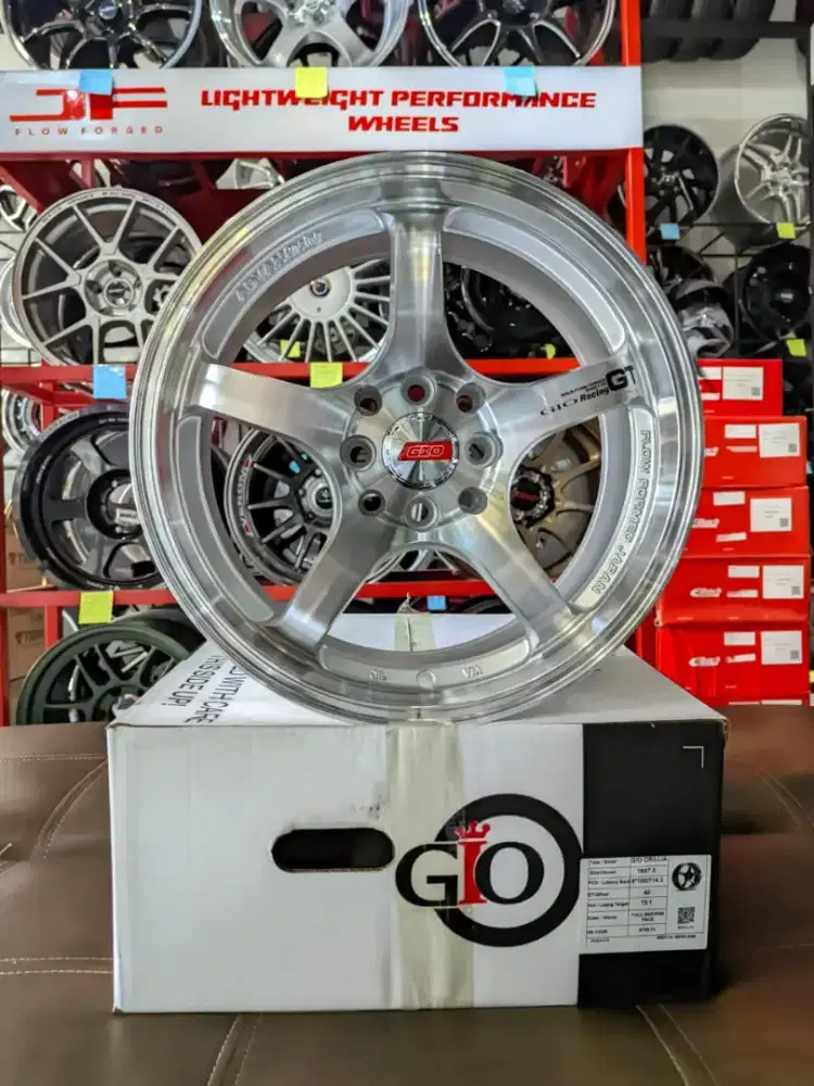 Velg advan rg r16 4x100/114 lbr7 et40