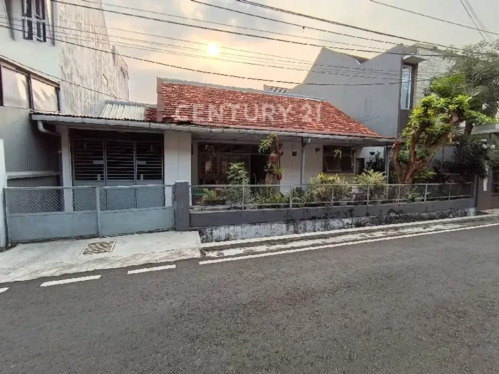 Dijual Segera Rumah Tua Saguling Duren Tiga Jakarta Selatan
