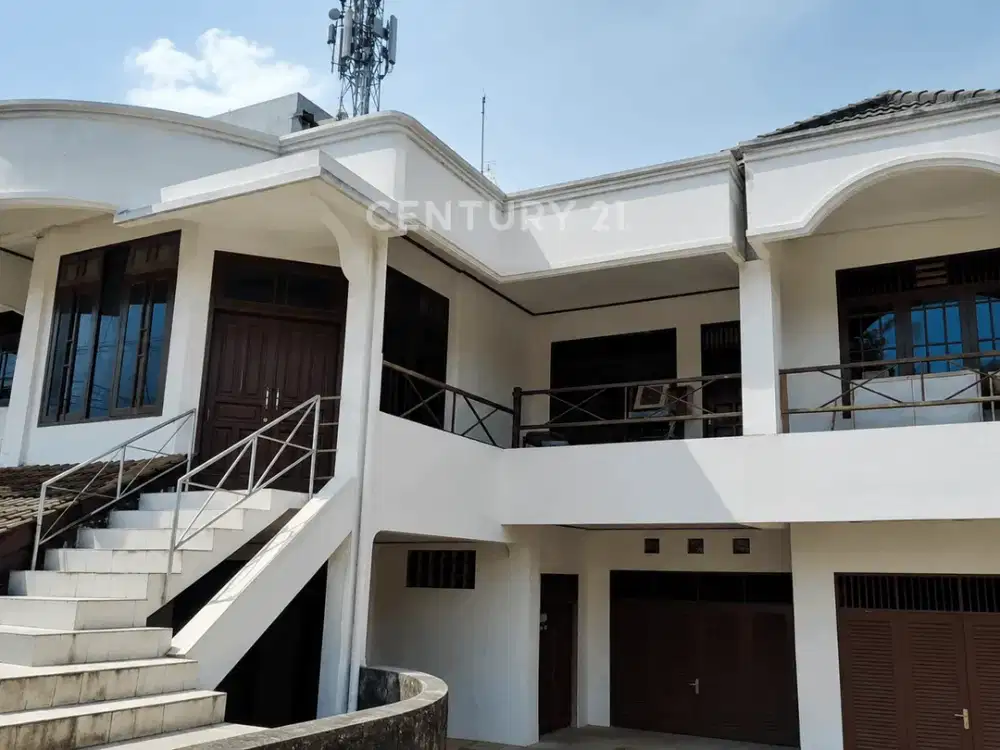 Rumah Besar 10 Kamar Di Utara Terminal Condongcatur