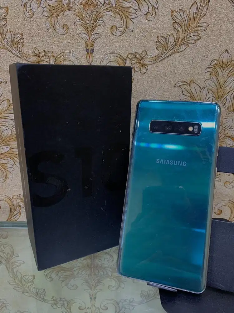 samsung s10 plus 8/128gb bagus