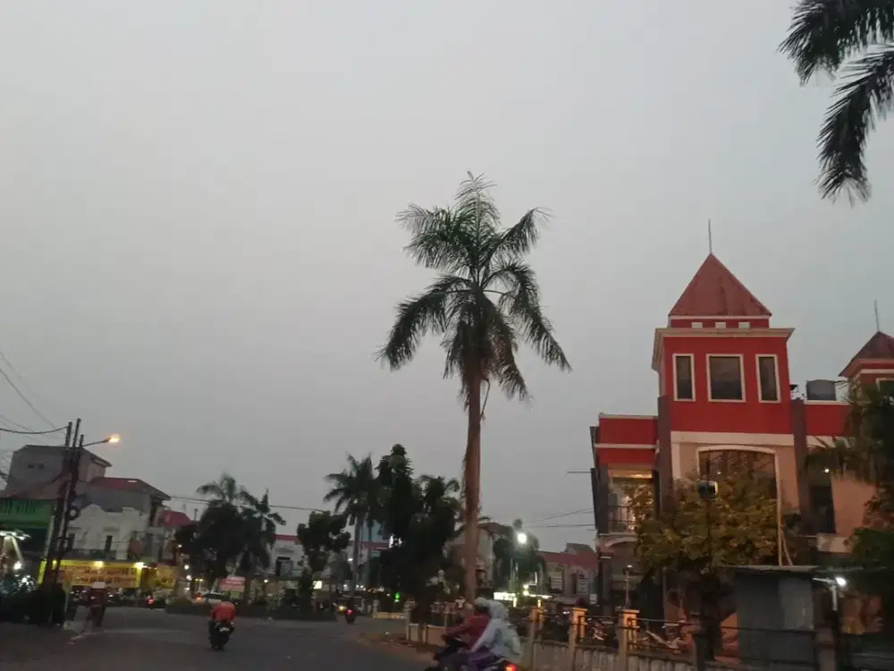 hunian asri dalam cluster dekat plaza, rumah sakit dan lalu lintas ramai