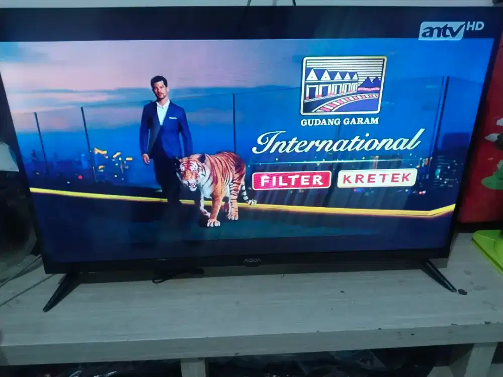 Tv Digital Aqua 32 inch mulus lengkap