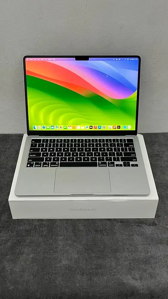 Macbook air m2 2022 ram 8/256Gb 13 chip-apple m1