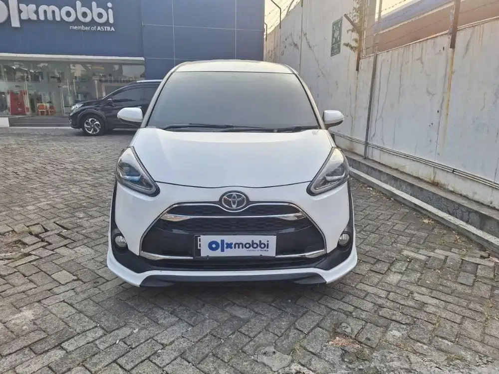 DP RENDAH - TOYOTA SIENTA 1.5 Q BENSIN AT 2017