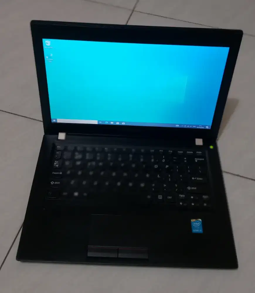 Laptop Lenovo k2450 i5-4210 ram 4gb SSD 128gb windows 10 64 bit