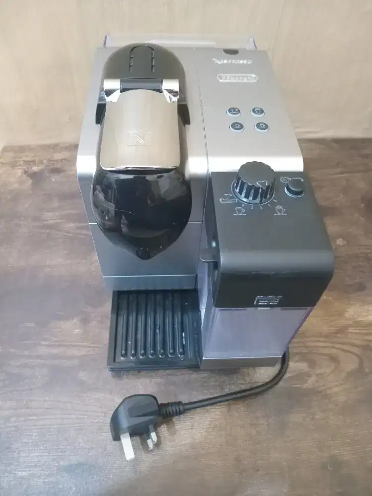 Nespresso De'Longhi