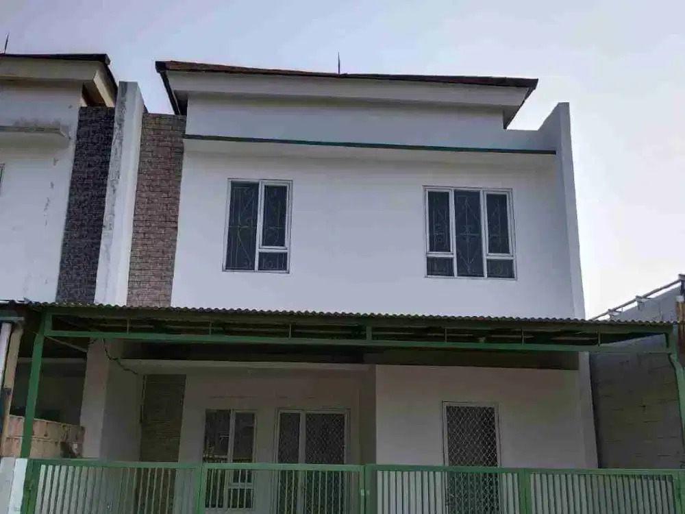 DIJUAL RUMAH DIBAWAH HARGA PASARAN DI TOWNHOUSE PESONA LEMBAYUNG CILODONG DEPOK DEKAT STASIUN KRL PONDOK RAJEG