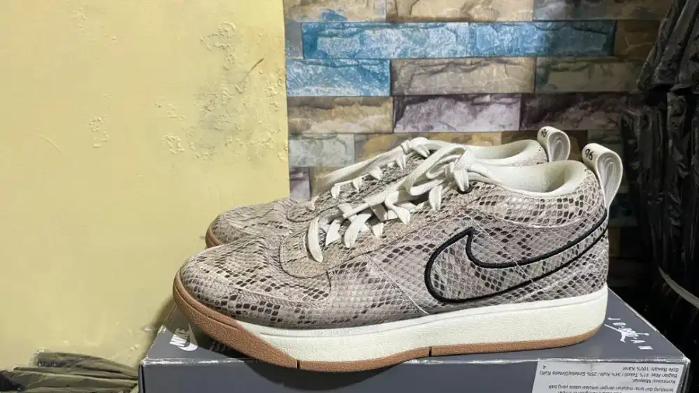 Sepatu Basket Book Chapter One Size 45