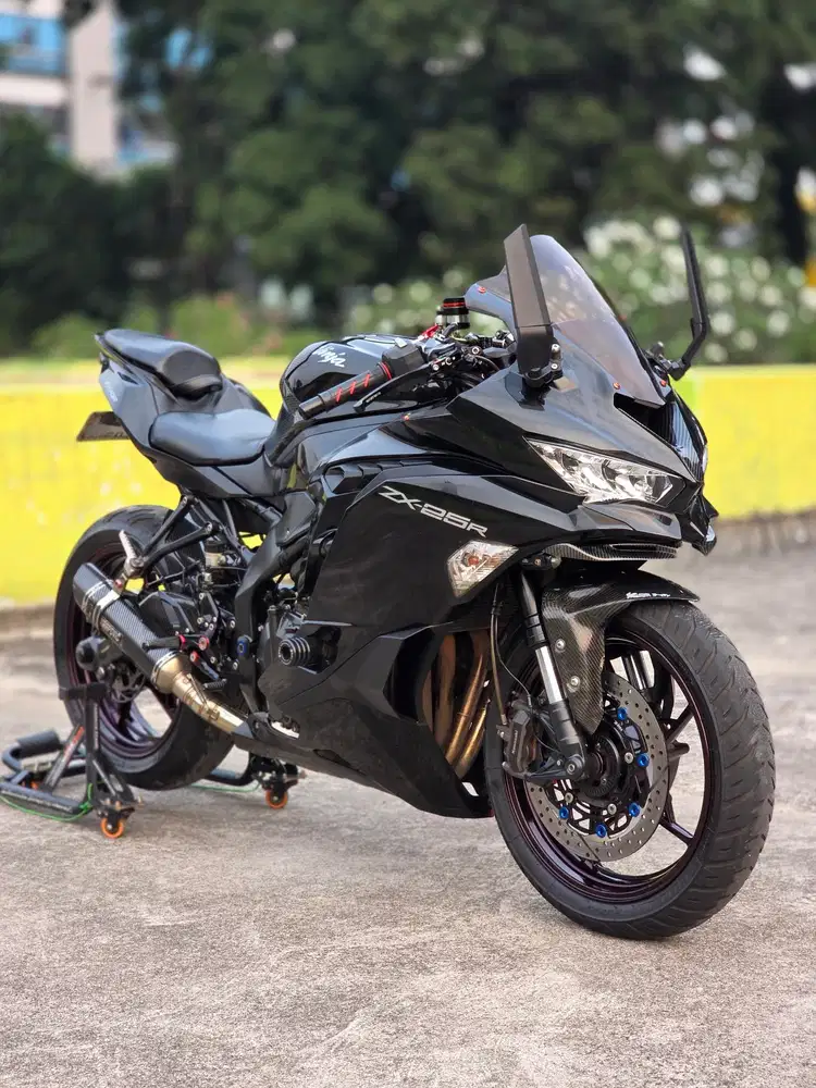 Kawasaki ZX25R NON ABS With Akra