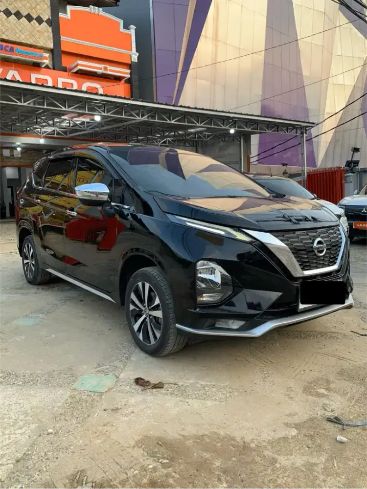 Nissan Livina VL AT 2022